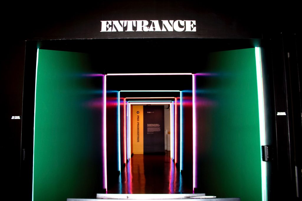 入口 始まり 写真 BGM無料 イメージ写真　entrance